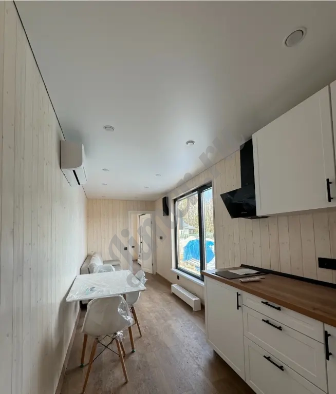 Дом из морских контейнеров